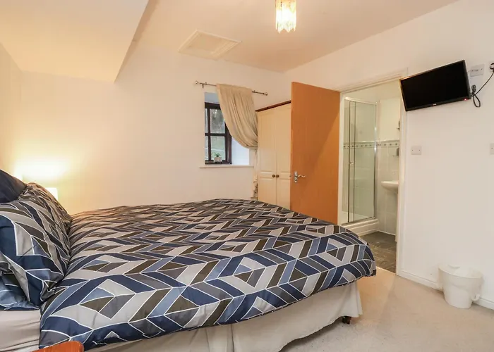 Newlands Fell House Holiday home *